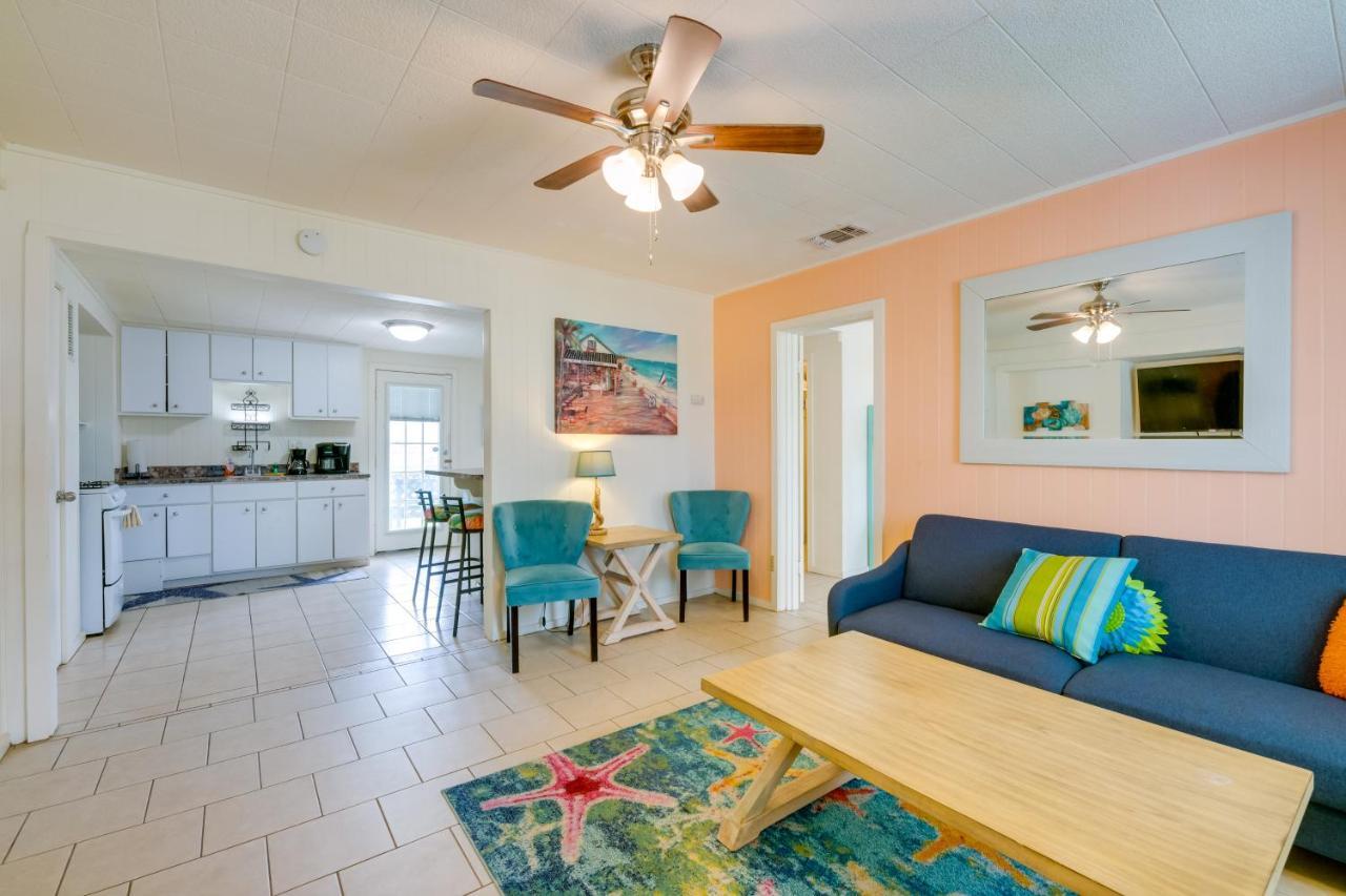 Beautiful Rockport Townhome - Walk To Aransas Bay! ภายนอก รูปภาพ