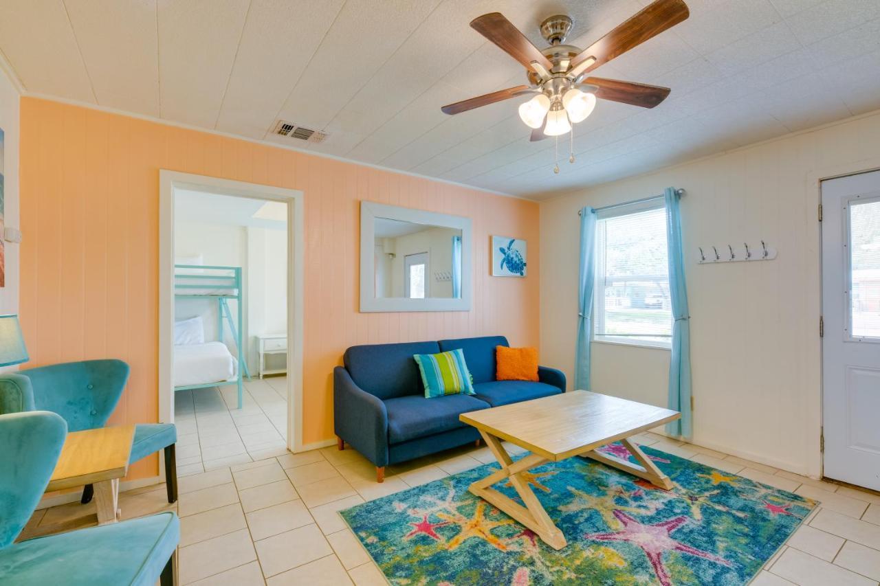 Beautiful Rockport Townhome - Walk To Aransas Bay! ภายนอก รูปภาพ