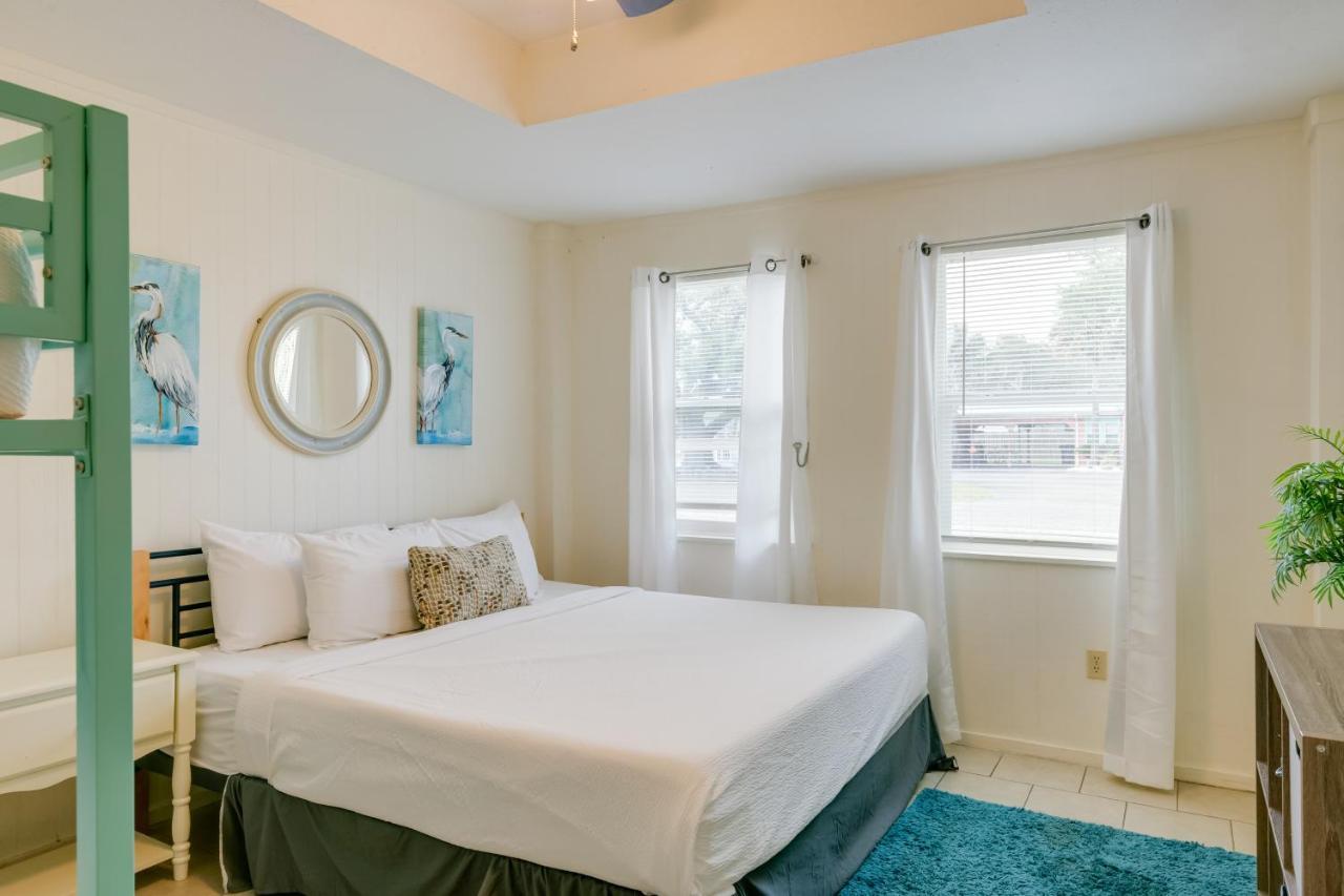 Beautiful Rockport Townhome - Walk To Aransas Bay! ภายนอก รูปภาพ